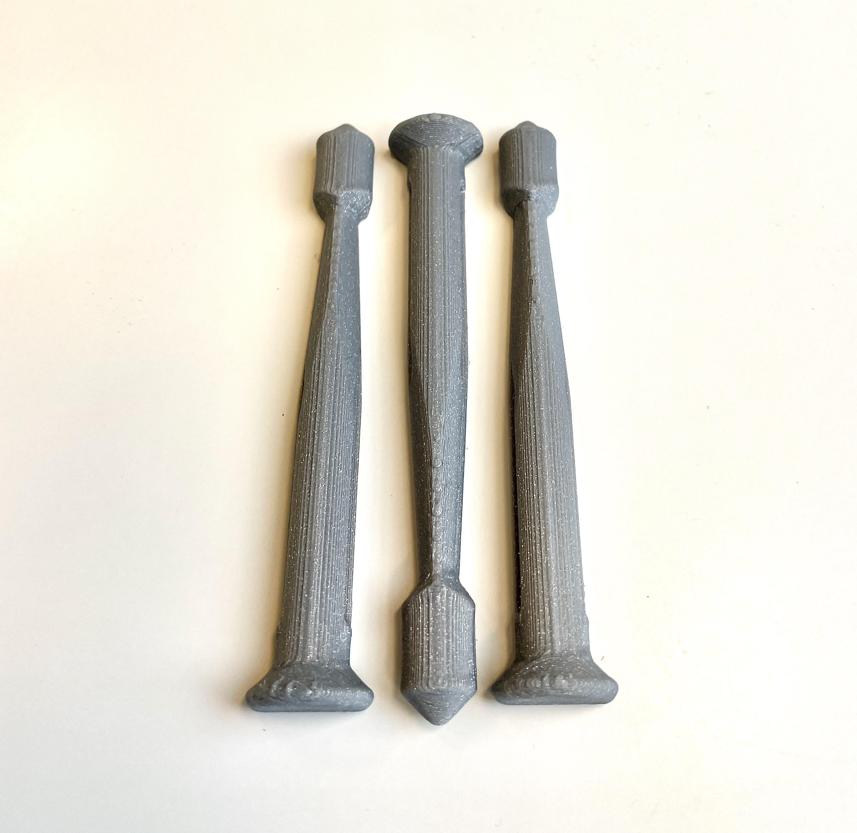 charging-station-pins
